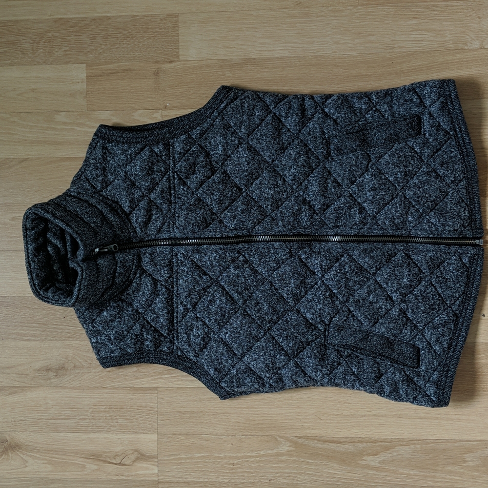 Women's size (M) Abercrombie & Fitch quilted vest